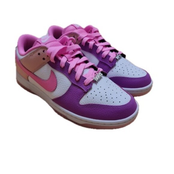 NIKE ID DUNK LOW. Size M 8 / W 9.5 (FJ2253-307) - Picture 1 of 5